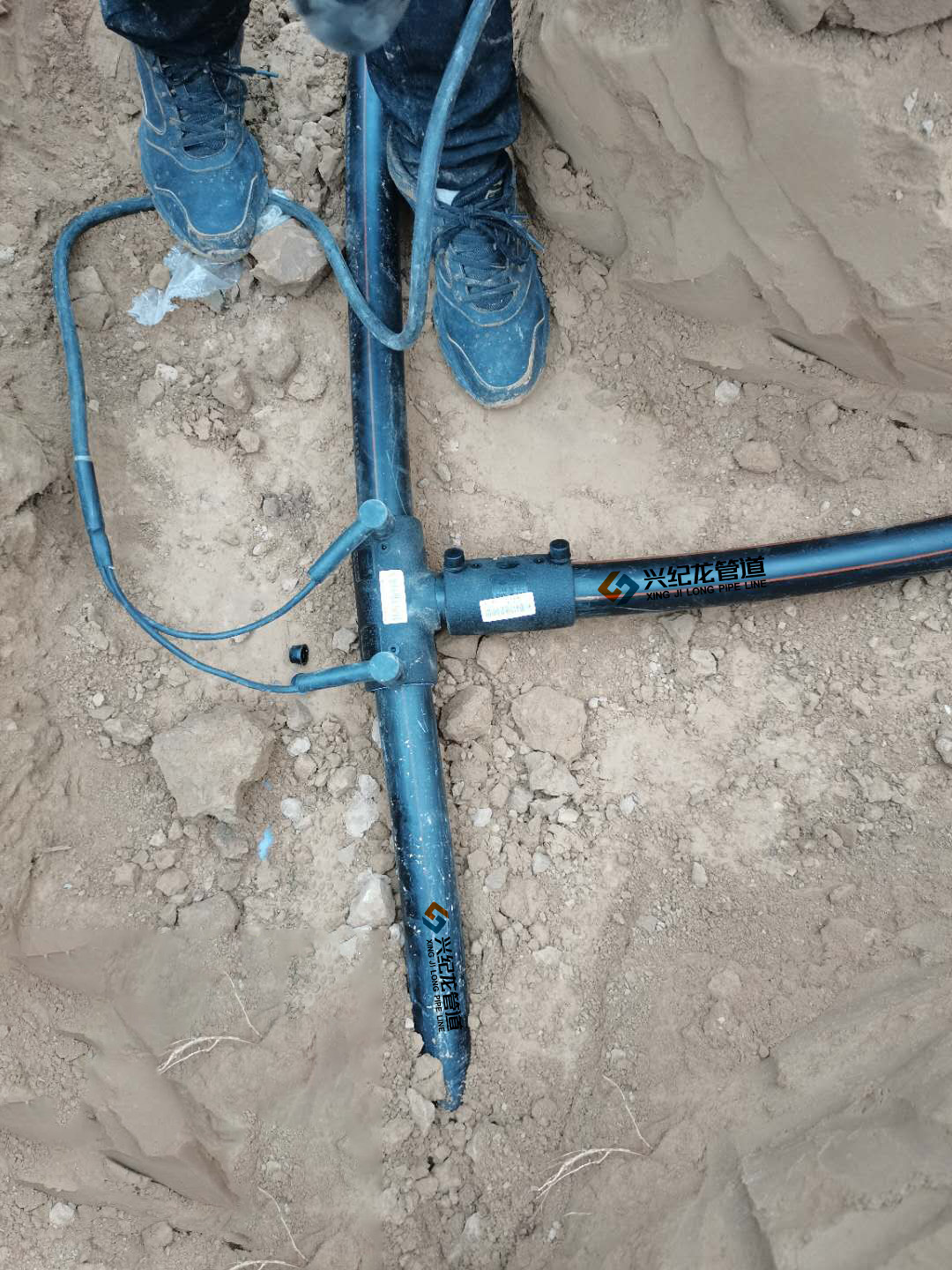 “興紀龍”埋地燃氣專用管，電熔連接施工圖